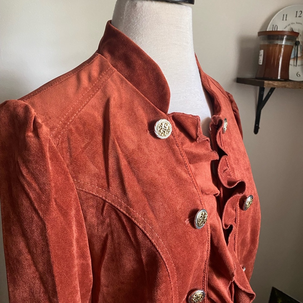 ๐ค Cass Vintage Burnt Orange Jacket with Button Detailing - Picture 15 of 16
